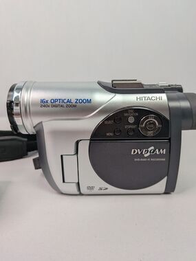Hitachi DZ-MV730A DVD Camcorder With SD Card Slot Charger Battery Directions